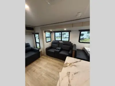 2026 Coachmen Apex Ultra-Lite 293RLDS photo 25