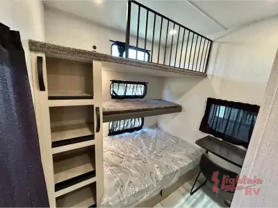 2026 Forest River CARDINAL 34CRIB photo 29