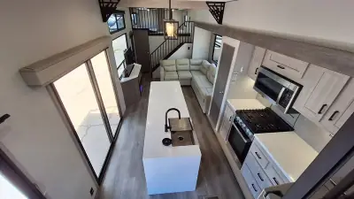 2025 Coachmen CATALINA 42CONDO photo 14