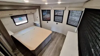 2025 Coachmen CATALINA 42CONDO photo 20