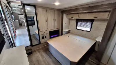 2025 Coachmen CATALINA 42CONDO photo 21