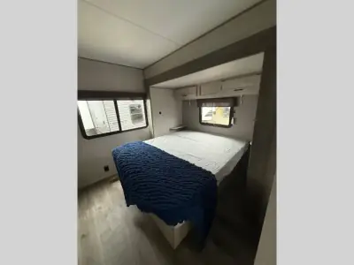 2025 Coachmen Catalina Destination Series 40BHTS2Q photo 15