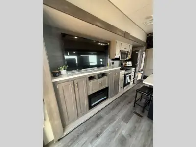 2025 Coachmen Catalina Destination Series 43CONDO photo 18