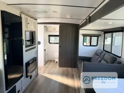 2025 Coachmen Northern Spirit Ultra Lite 2557RB photo 14