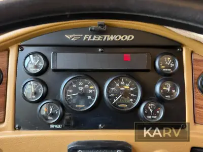 2006 Fleetwood Discovery 39S photo 49