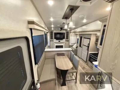 2022 Forest River Rockwood Signature Ultra Lite 8298KS photo 34