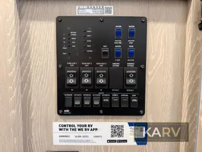 2022 Forest River Rockwood Signature Ultra Lite 8298KS photo 20