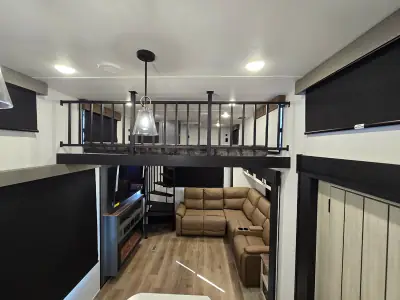 2026 Forest River PUMA VISTA 423LFT photo 32