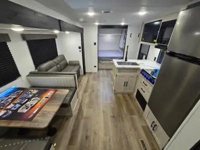 2026 Palomino PUMA CAMPING EDITION 250RBCE photo 18