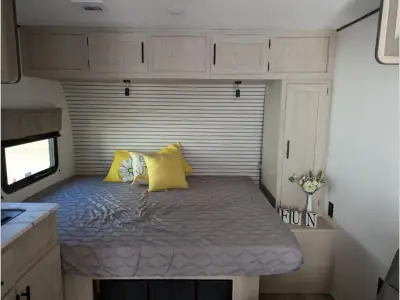 2026 Shasta Rvs Compact 16RE photo 6