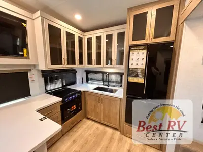 2027 Forest River Rockwood Signature photo 28