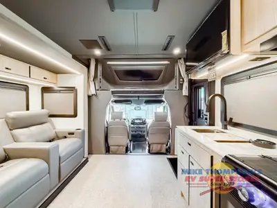 2026 Grand Design Lineage Series M photo 11
