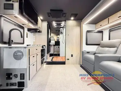 2026 Grand Design Lineage Series M photo 14