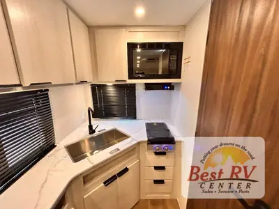 2027 Winnebago Access photo 38