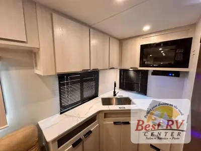 2027 Winnebago Access photo 35