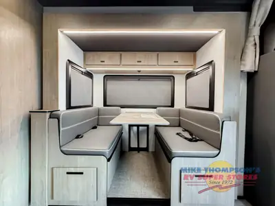 2026 Grand Design Lineage Series M photo 19
