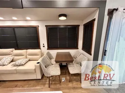 2027 Forest River Cedar Creek Cottage photo 18