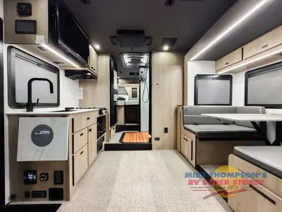2026 Grand Design Lineage Series M photo 17