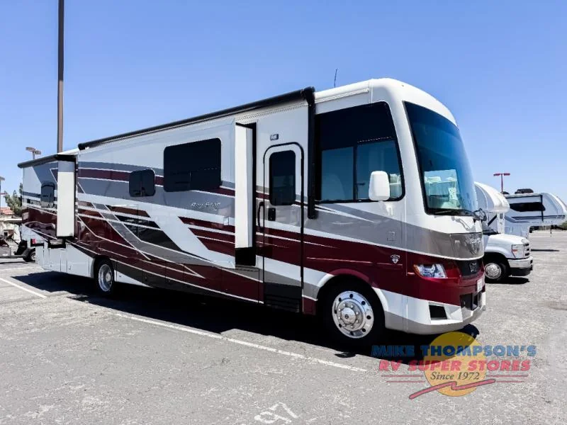 2026 Newmar Bay Star exterior