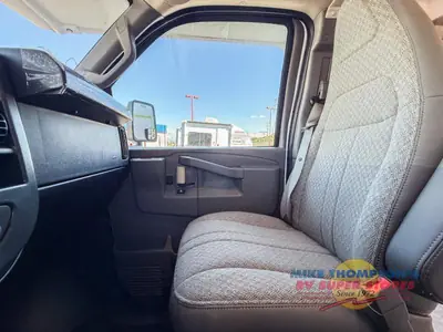 2026 Thor Motor Coach Chateau photo 9