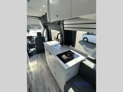 2026 Pleasure-Way Ontour 2.2 AWD photo 38