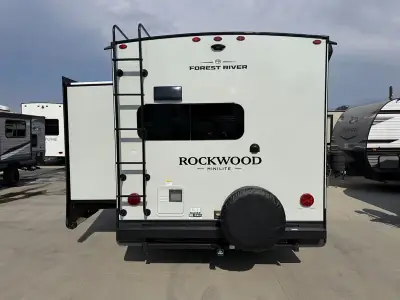 2027 Forest River MINILITE 2515S Rockwood photo 6
