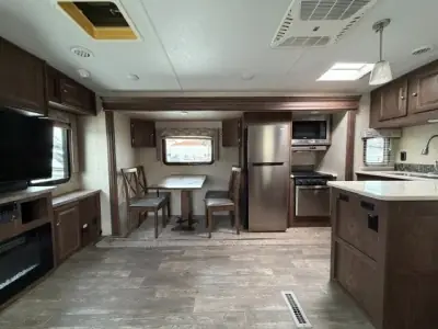 2019 Forest River Flagstaff Lite 27RLWS photo 14