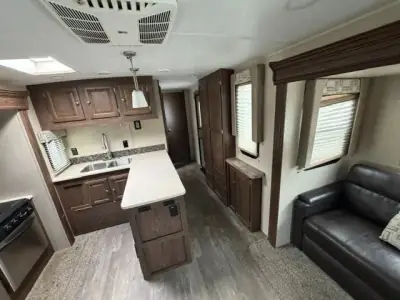 2019 Forest River Flagstaff Lite 27RLWS photo 46