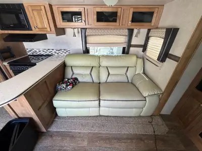 2018 Forest River Rockwood Signature 8324BS-W photo 19