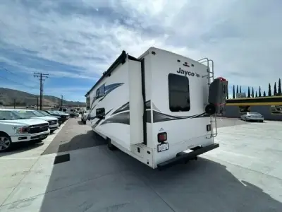 2019 Jayco GREYHAWK PRESTIGE 31FP photo 6