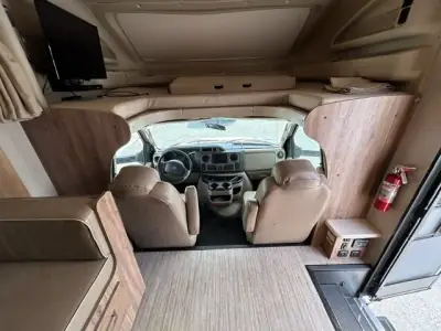 2019 Jayco GREYHAWK PRESTIGE 31FP photo 11