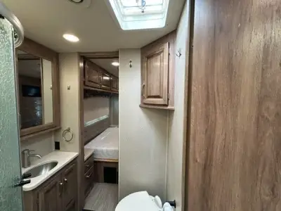 2019 Jayco GREYHAWK PRESTIGE 31FP photo 17