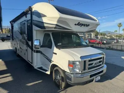 2019 Jayco GREYHAWK PRESTIGE 31FP photo 2
