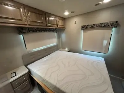 2019 Jayco GREYHAWK PRESTIGE 31FP photo 18