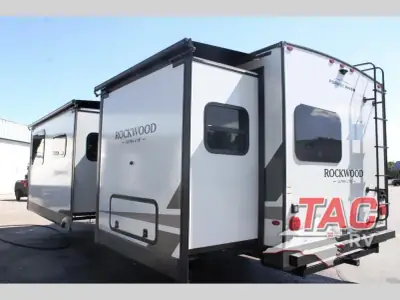 2026 Forest River Rockwood Ultra Lite 2608BS photo 5