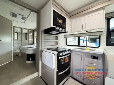 2026 Thor Motor Coach Chateau photo 18