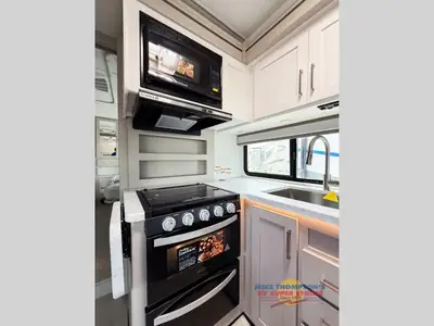 2026 Thor Motor Coach Chateau photo 20