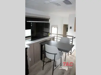 2027 Forest River Rockwood Signature 290SFK photo 16