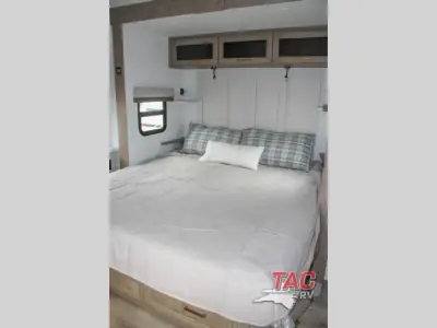 2027 Forest River Rockwood Signature 290SFK photo 30