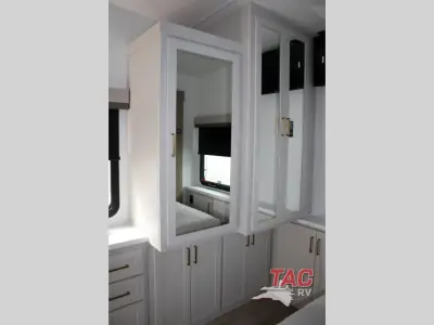 2027 Forest River Rockwood Signature 290SFK photo 33