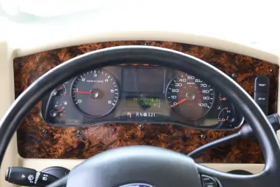2015 Coachmen Pursuit 27KB photo 32