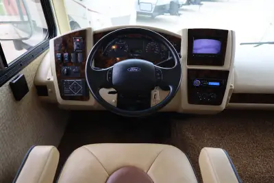 2015 Coachmen Pursuit 27KB photo 24