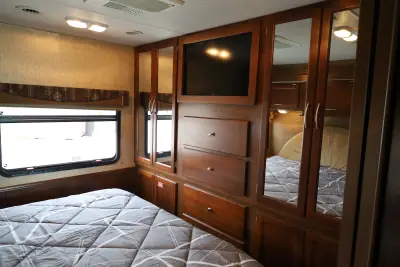2015 Coachmen Pursuit 27KB photo 14