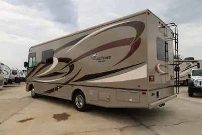 2015 Coachmen Pursuit 27KB photo 6