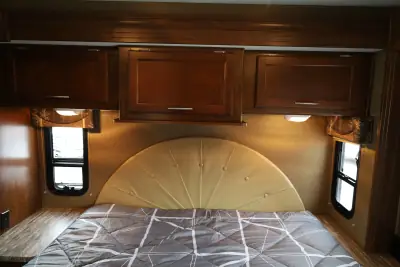 2015 Coachmen Pursuit 27KB photo 15