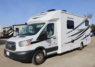 2021 Forest River Sunseeker TS2380 photo 2