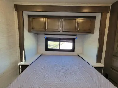 2025 Entegra Coach Odyssey SE 22C photo 12