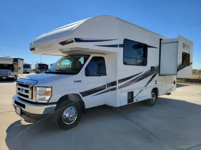 2025 Entegra Coach Odyssey SE 22C photo 2
