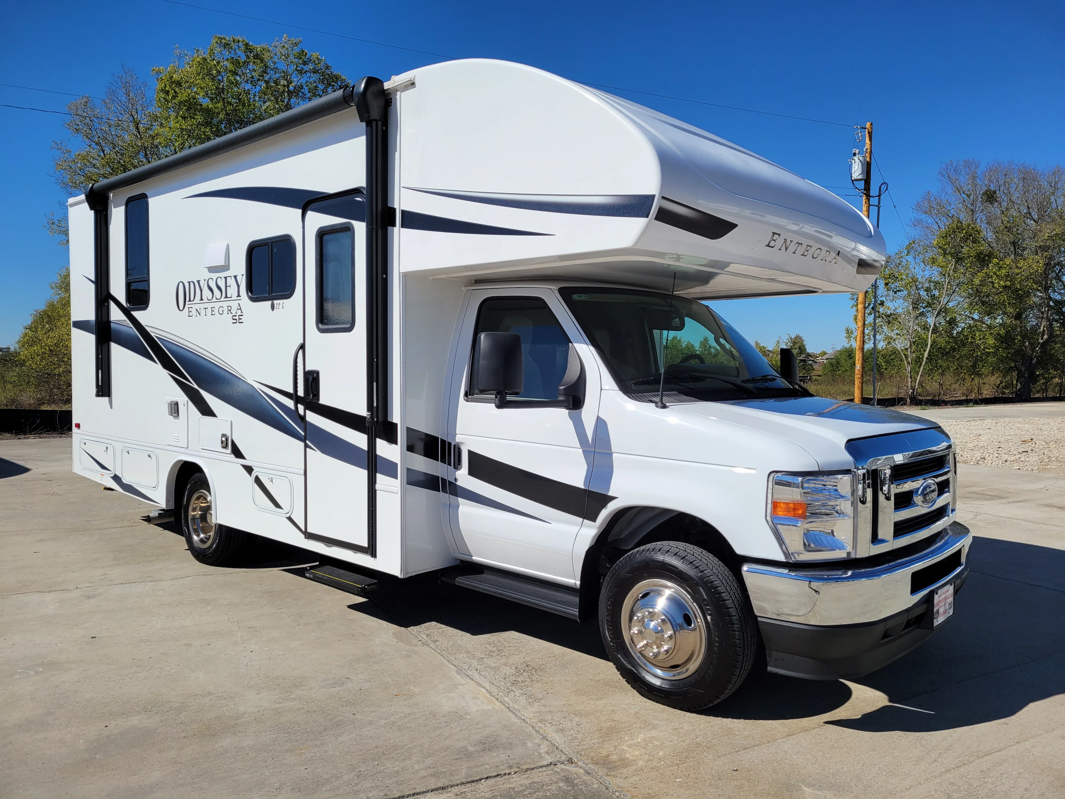 2025 Entegra Coach Odyssey SE 22C exterior
