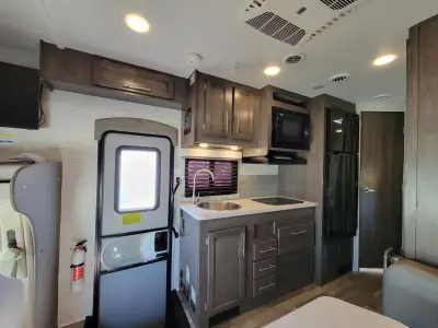 2025 Entegra Coach Odyssey SE 22C photo 9